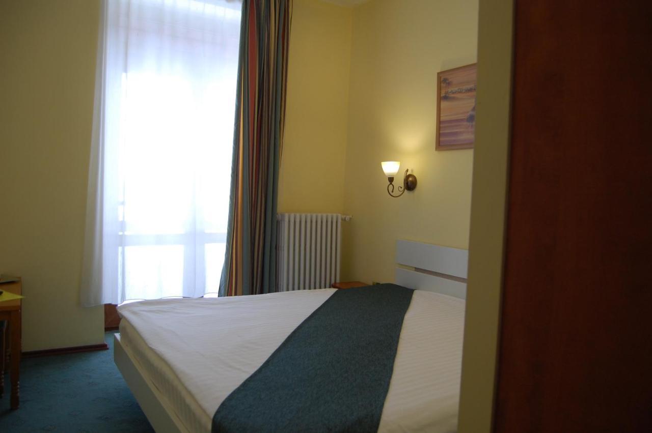 Hotel Bucegi Portile Regatului Paraul Rece Extérieur photo