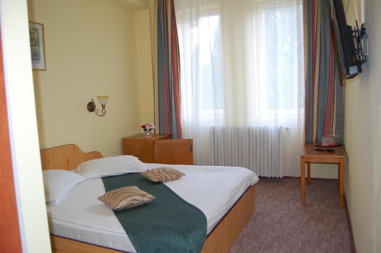 Hotel Bucegi Portile Regatului Paraul Rece Extérieur photo